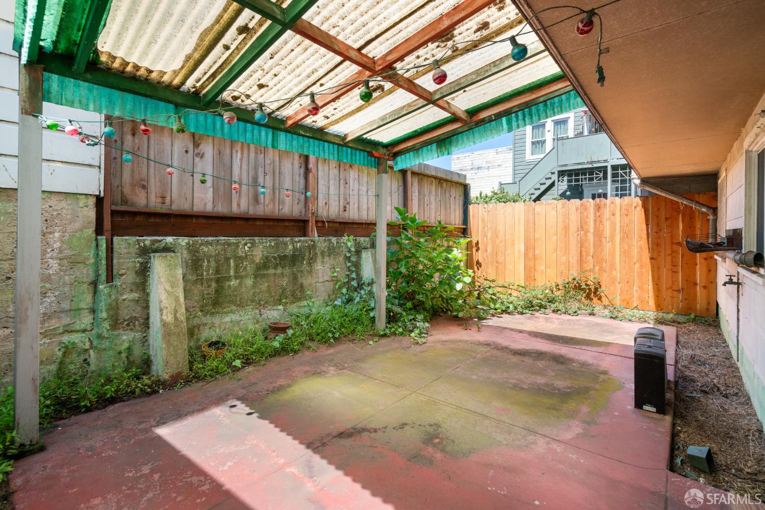 1387-1389 18th Avenue