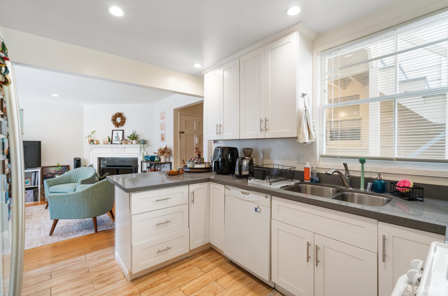 1387-1389 18th Avenue