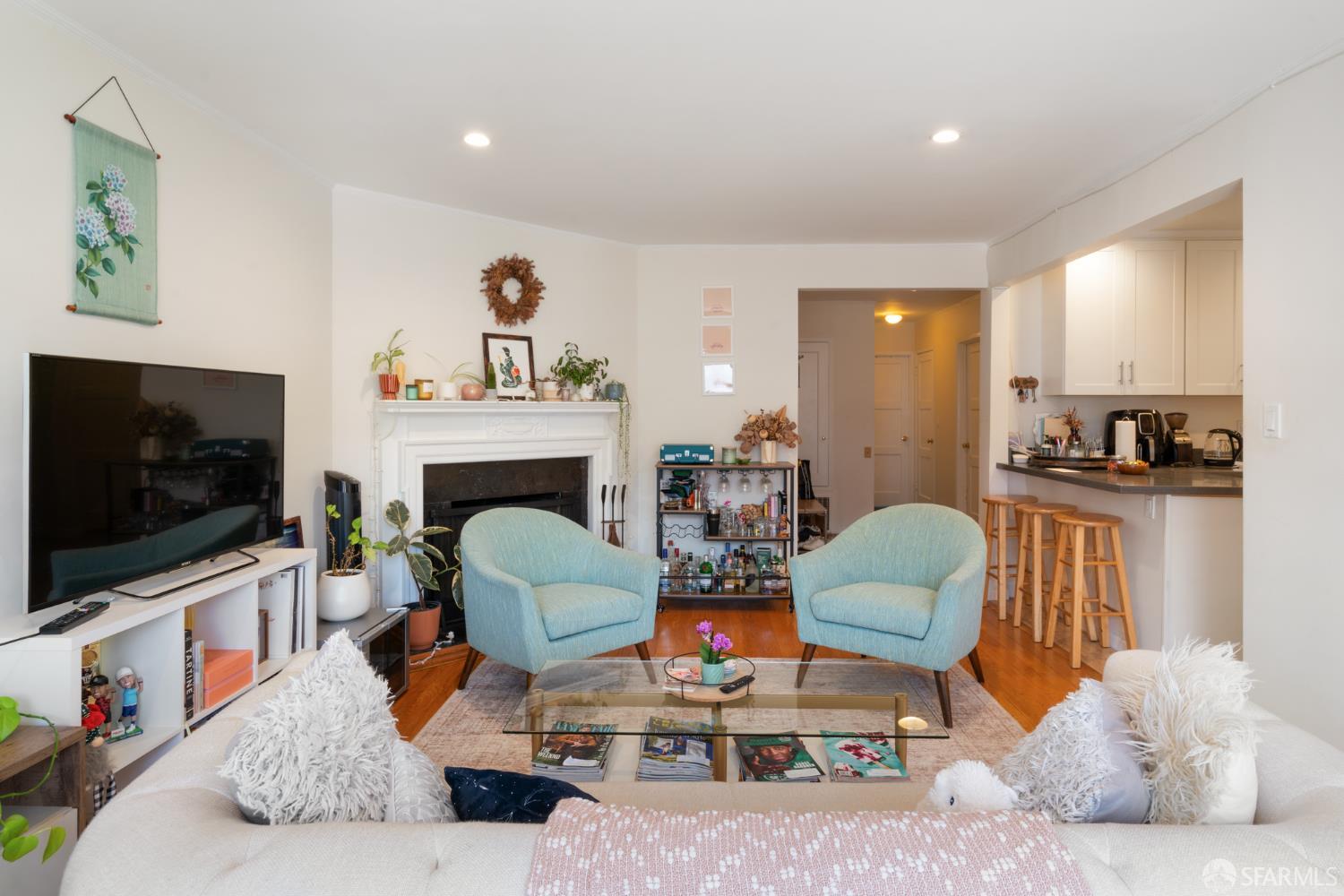 1387-1389 18th Avenue