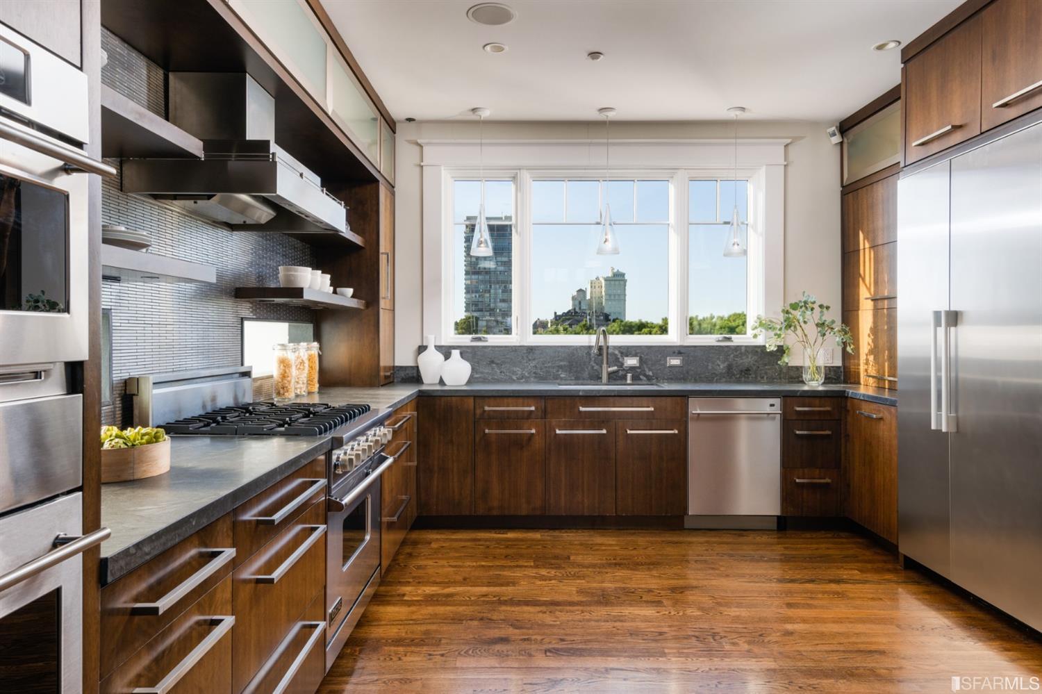 1266 Washington Street