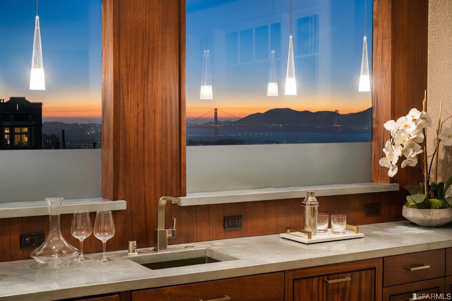 1266 Washington Street