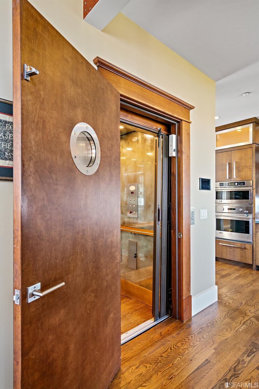 1266 Washington Street