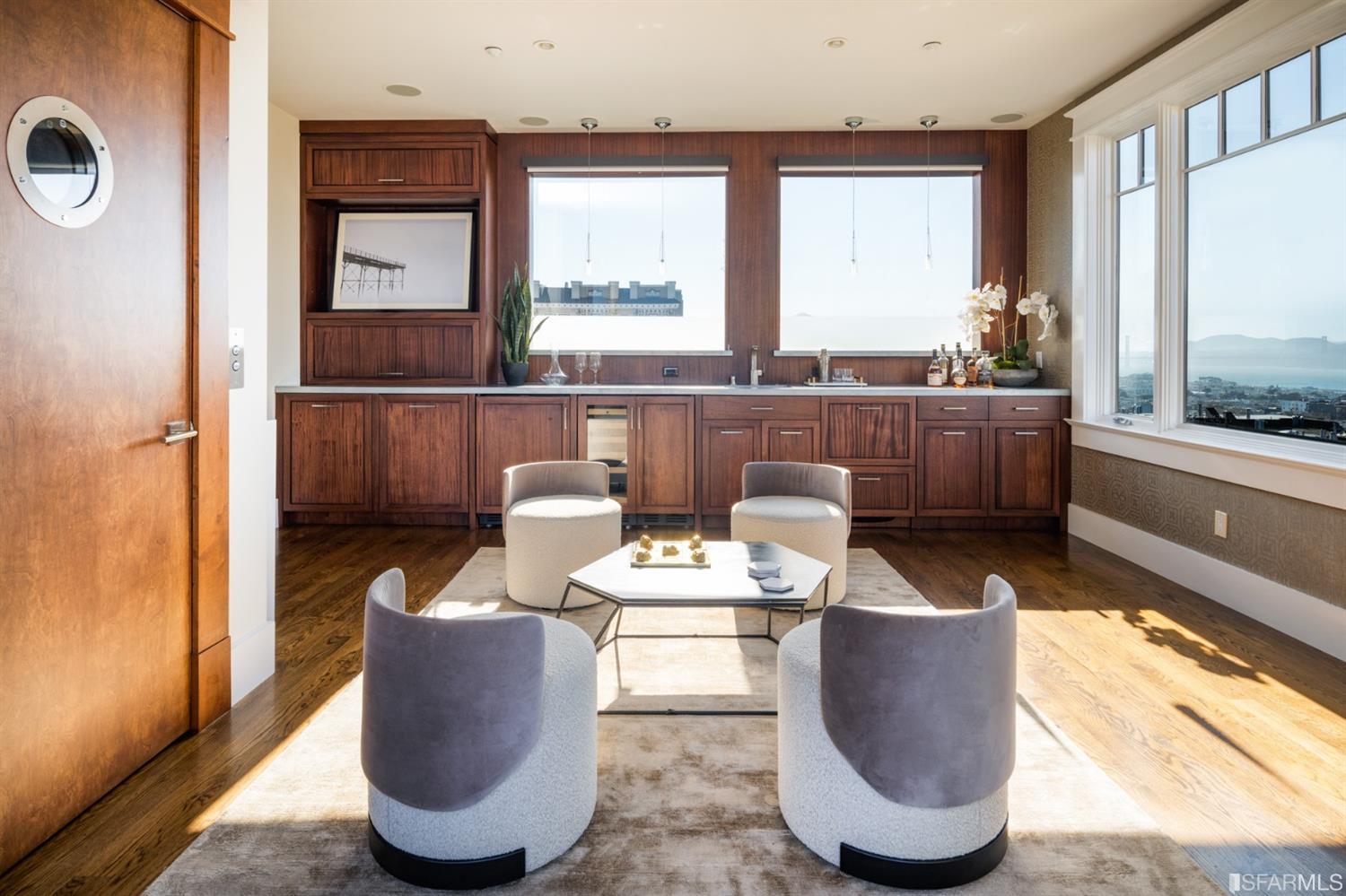 1266 Washington Street