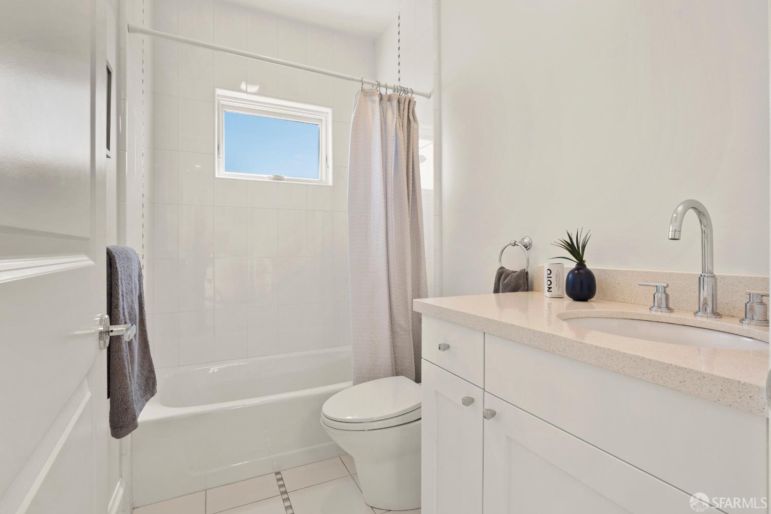 879 Hampshire Street