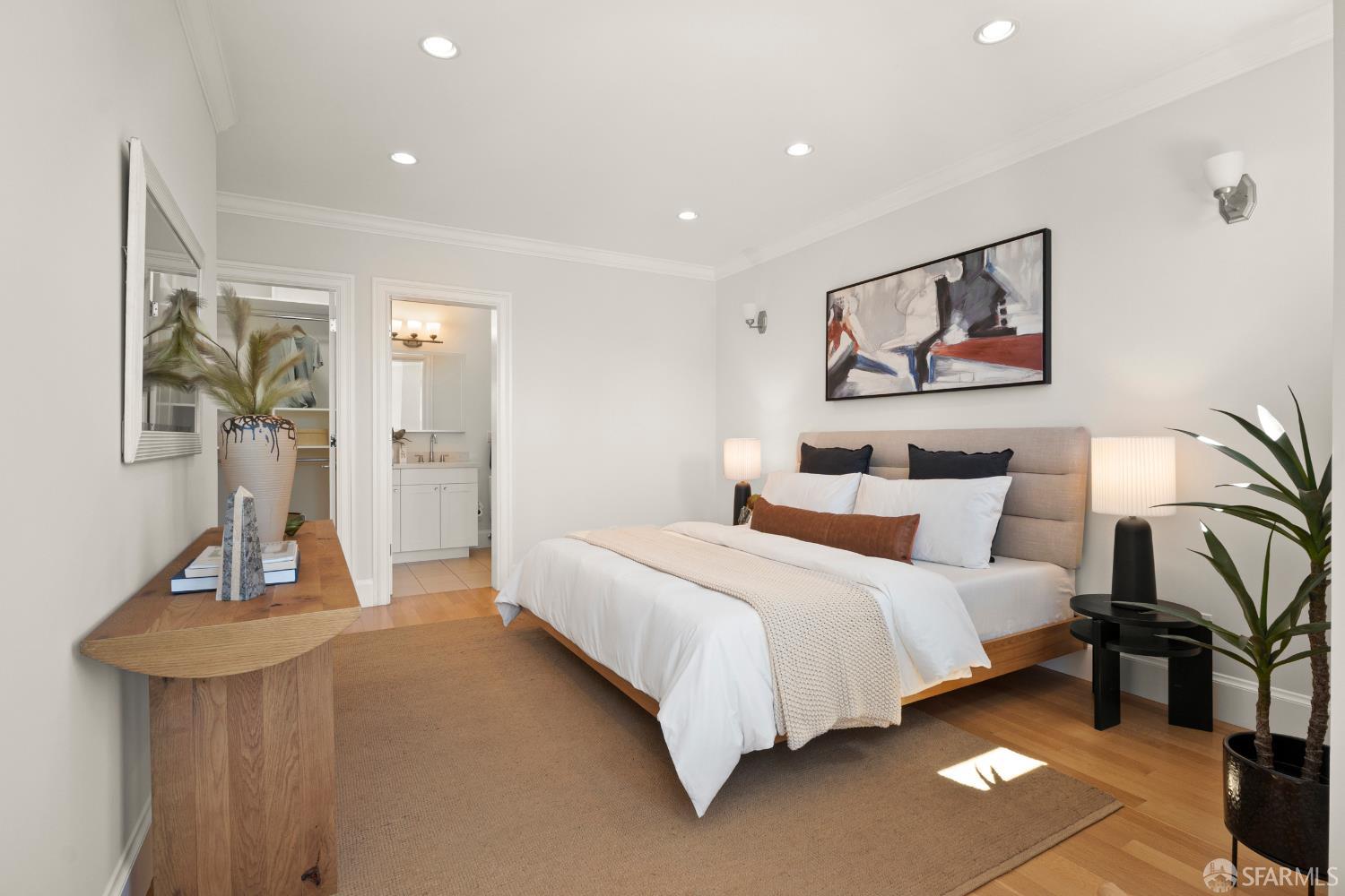 879 Hampshire Street