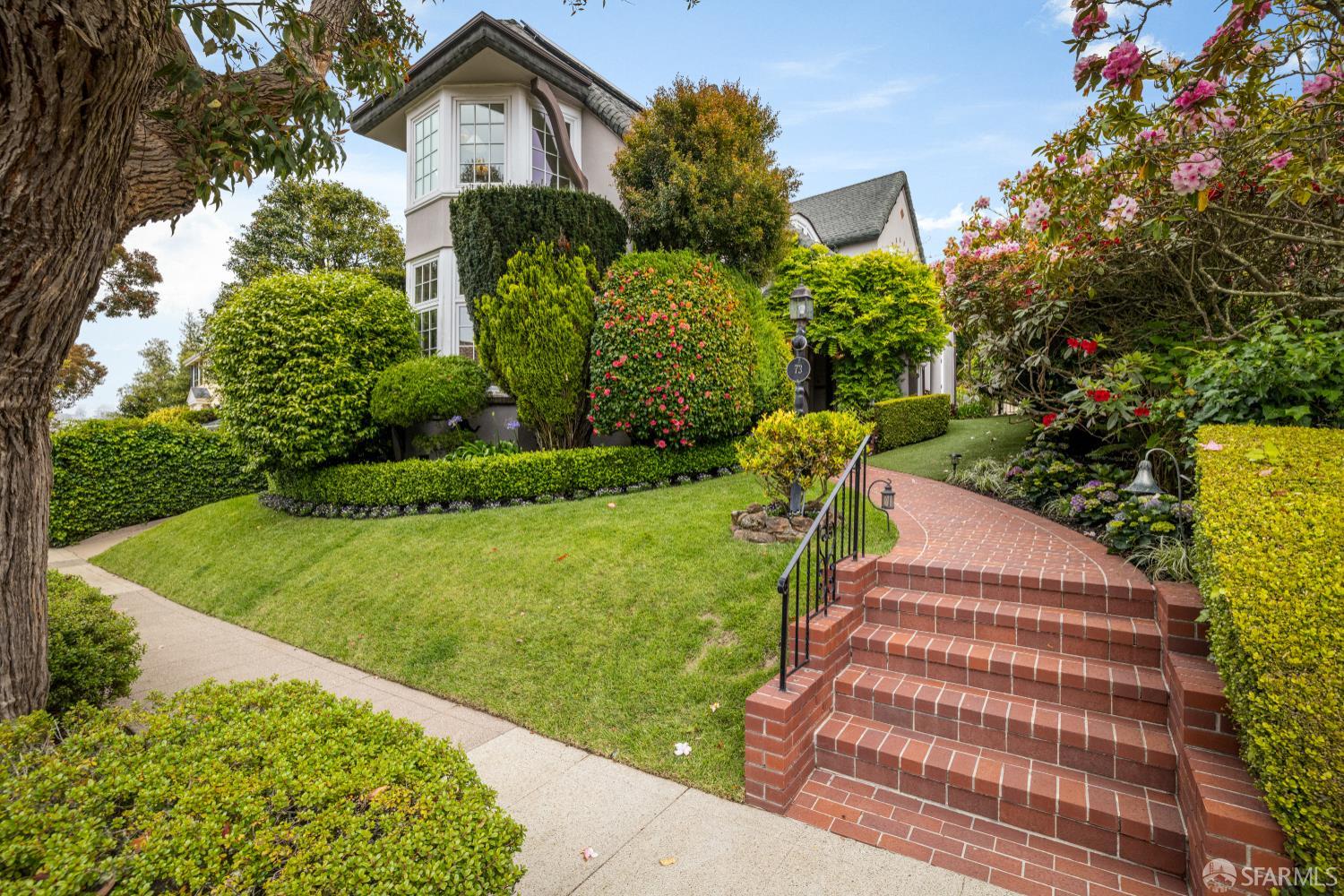 73 Santa Paula Avenue