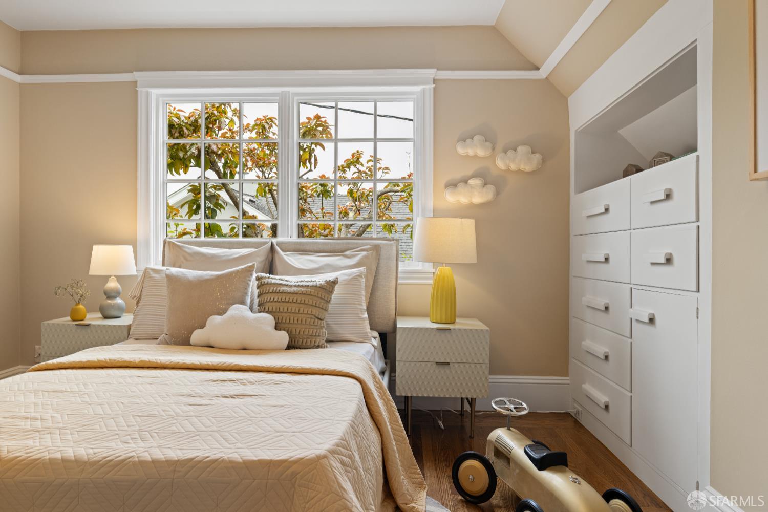 73 Santa Paula Avenue