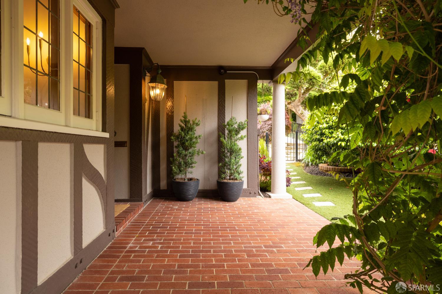 73 Santa Paula Avenue