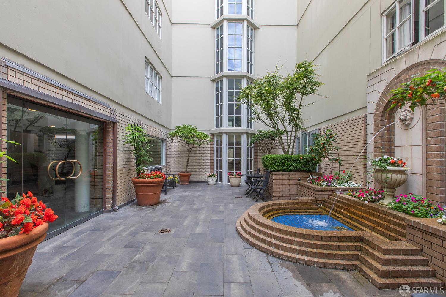 1255 California Street # 302