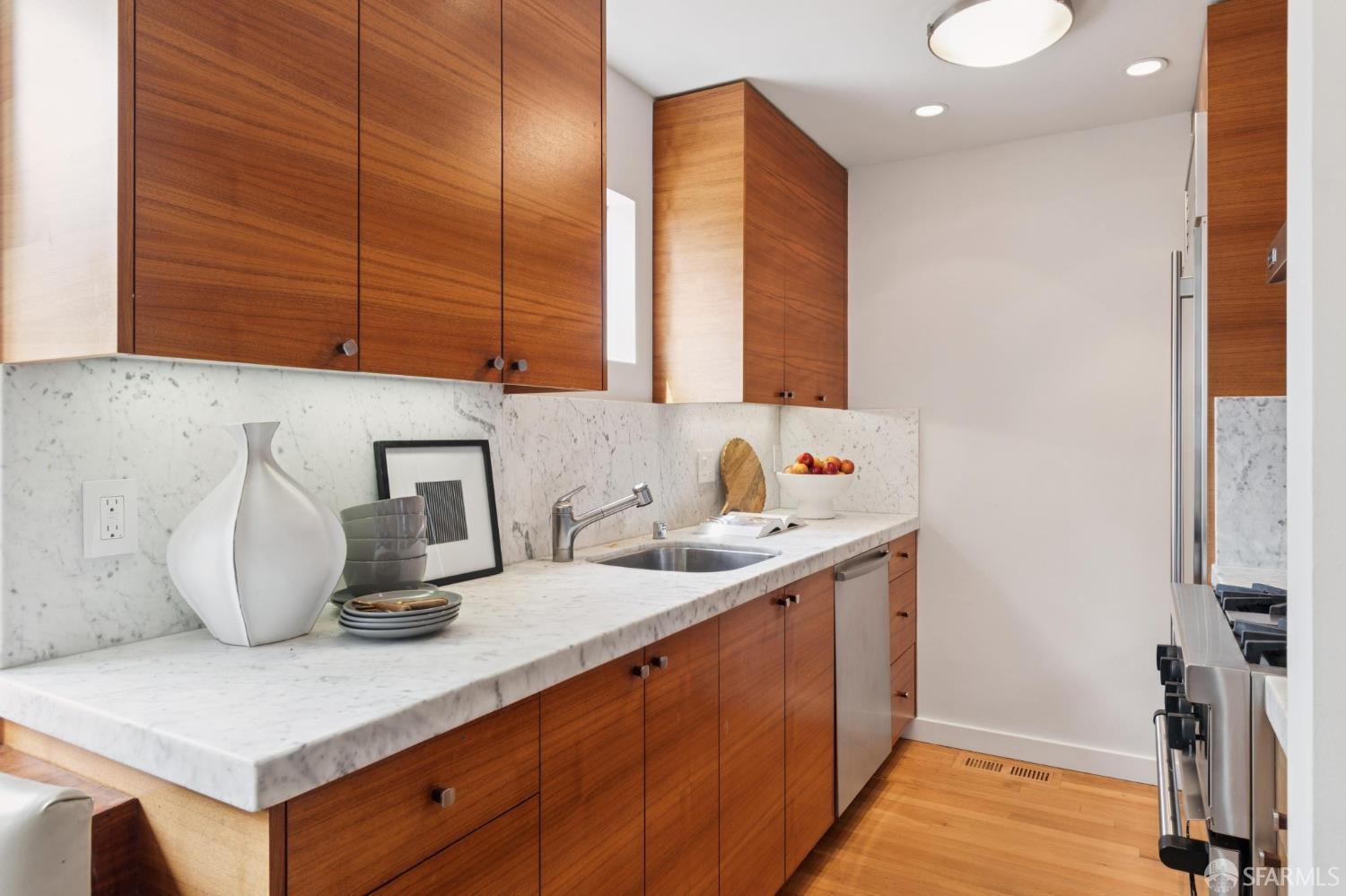 530 Kansas Street # 4