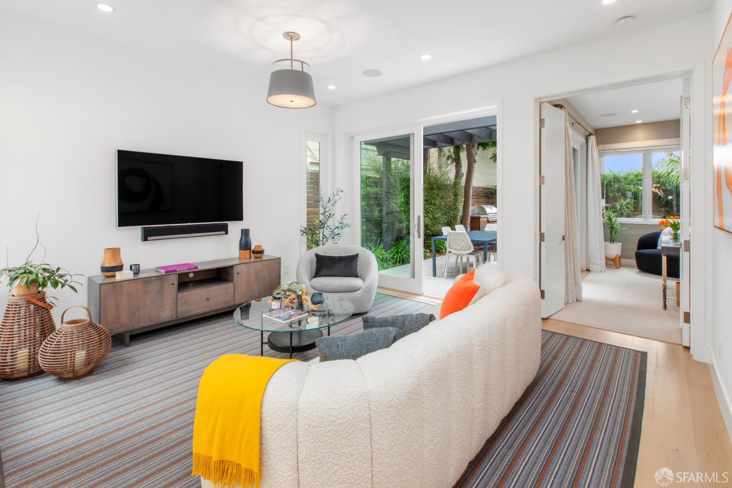 2215 California Street