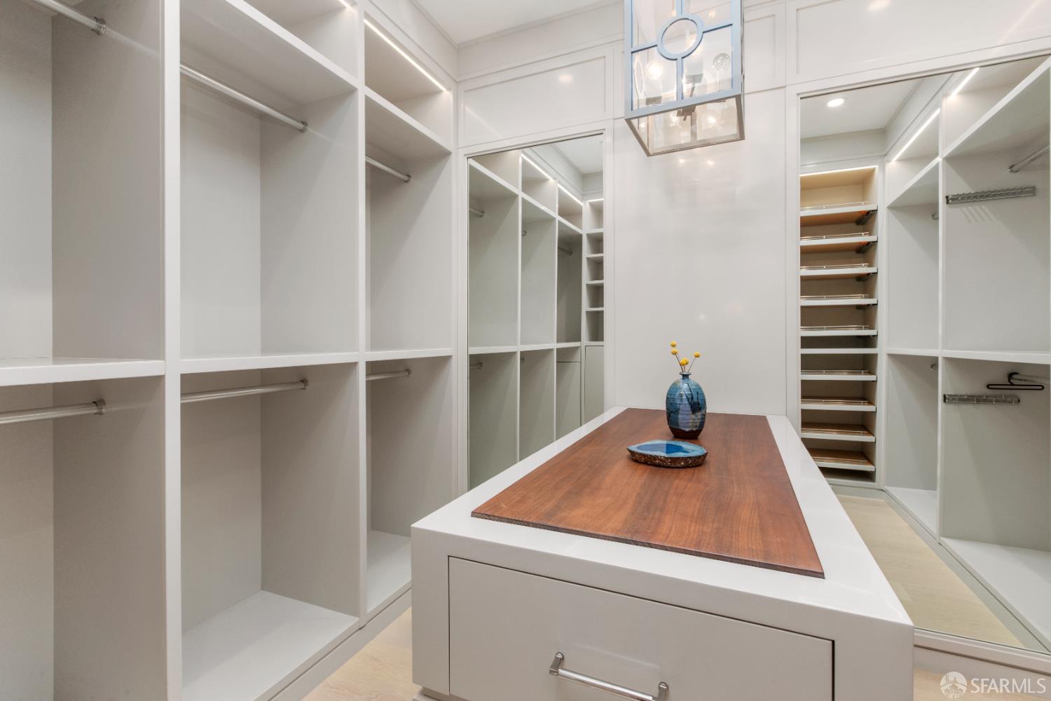 2215 California Street