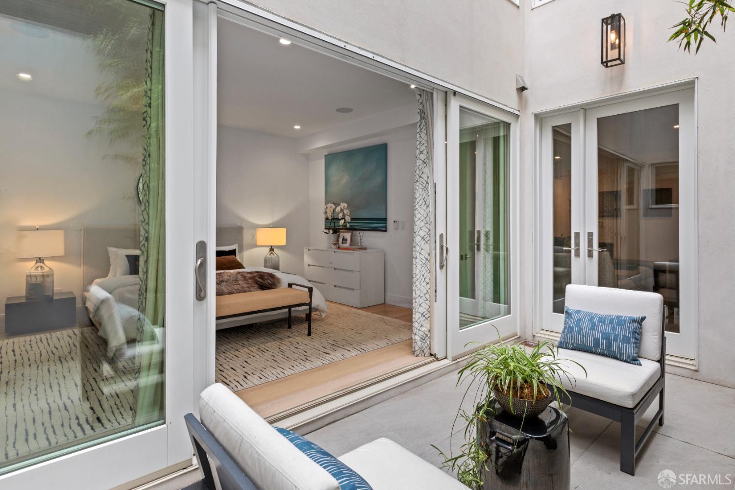 2215 California Street