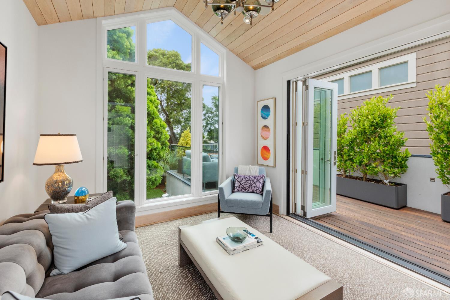 2215 California Street