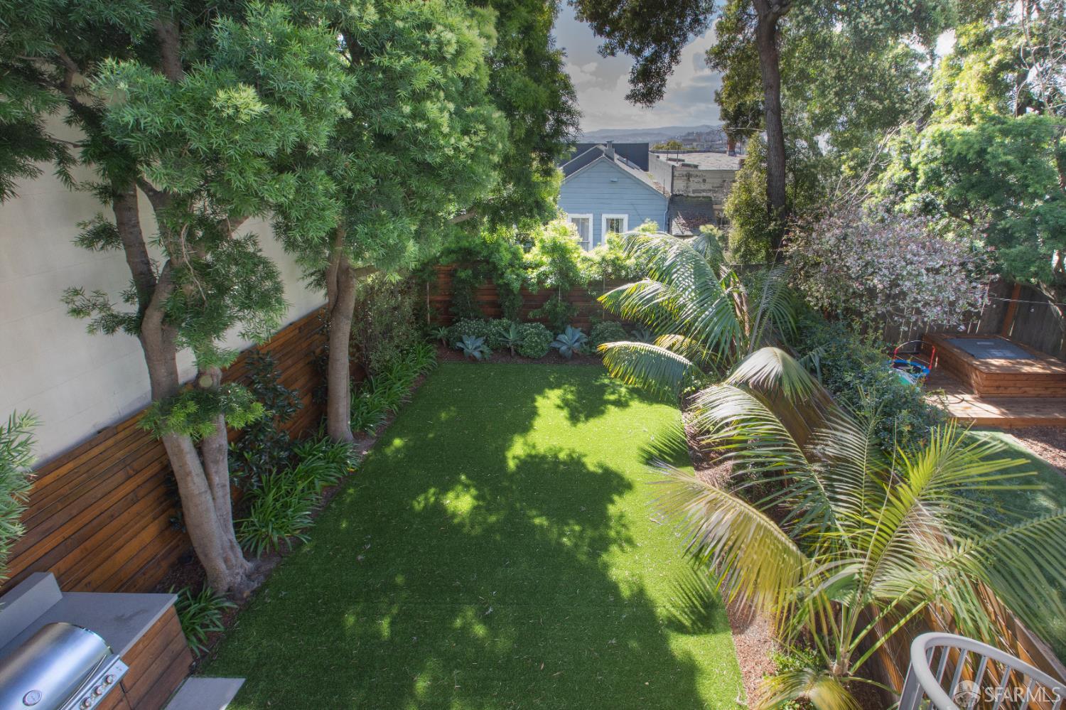 2215 California Street