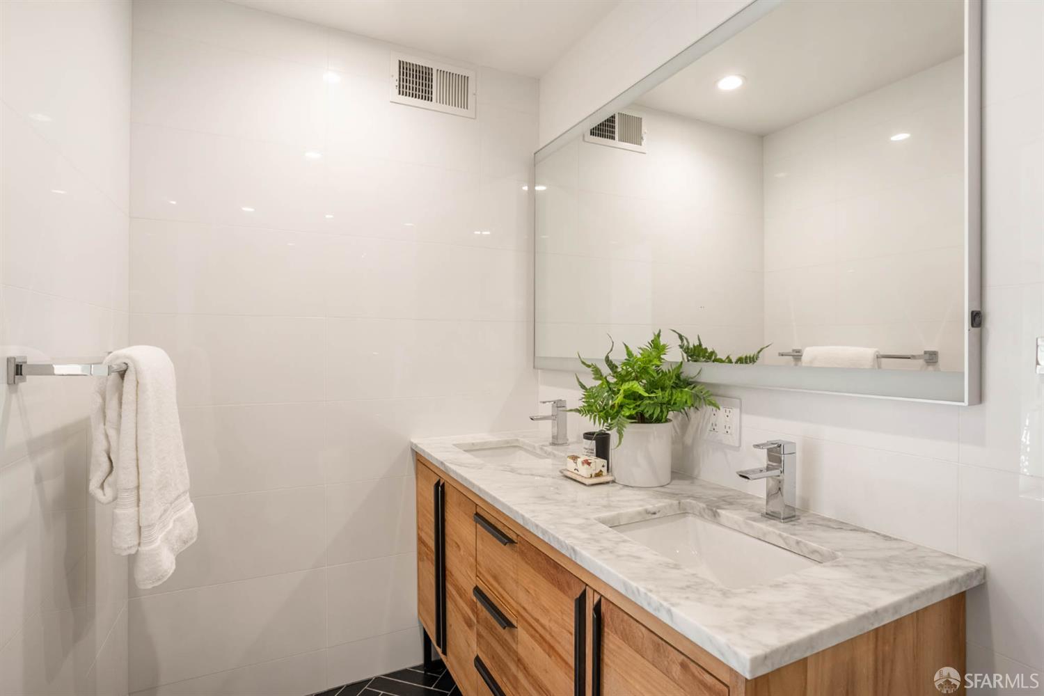 49 Seward Street # 1