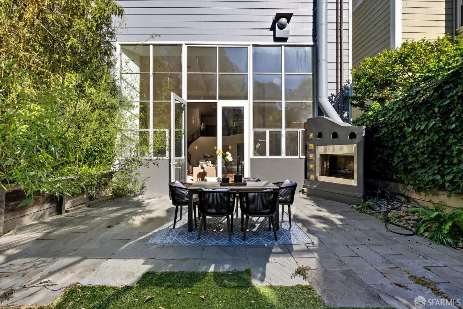 2121 Divisadero Street, San Francisco