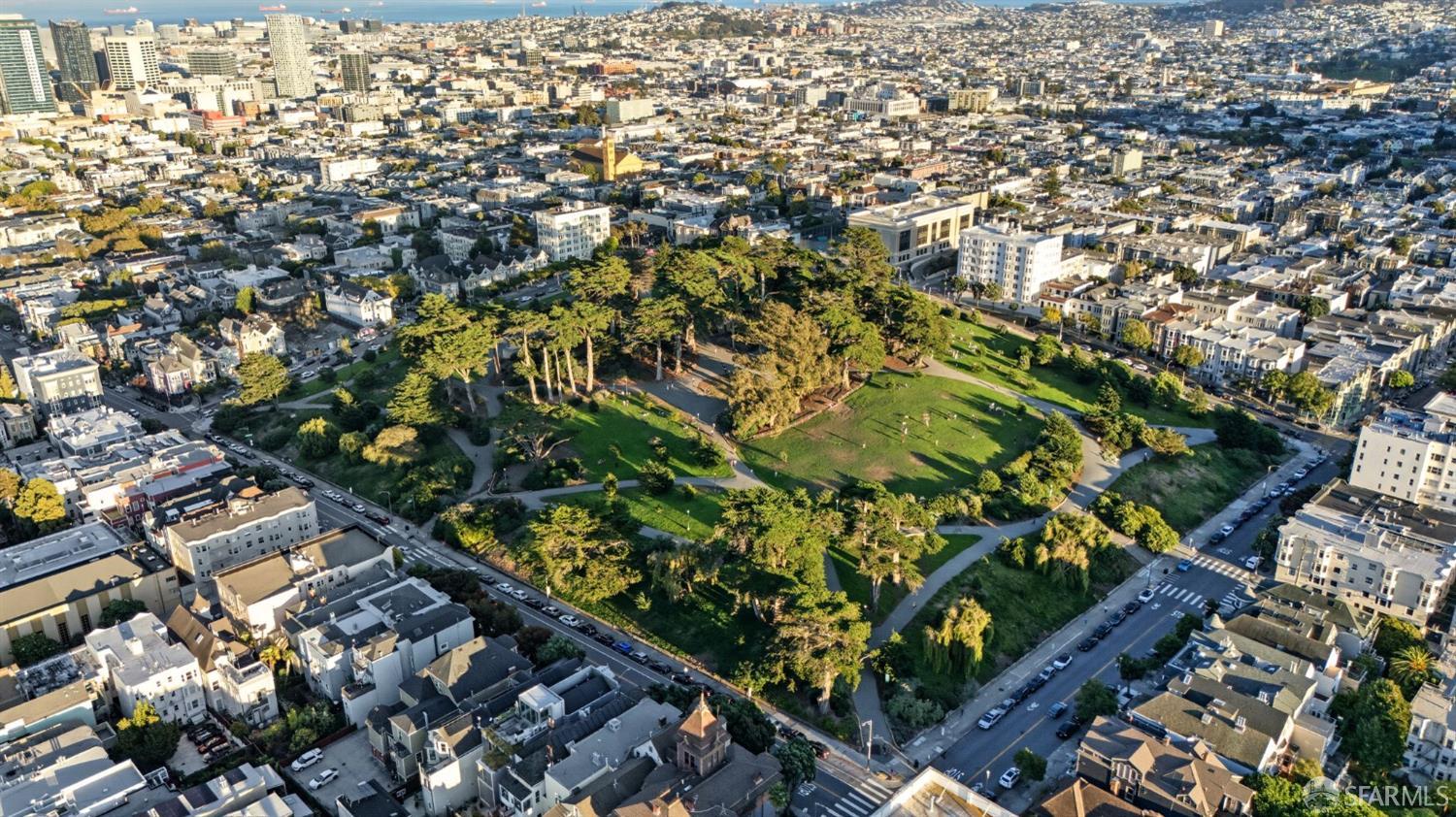 2121 Divisadero Street, San Francisco