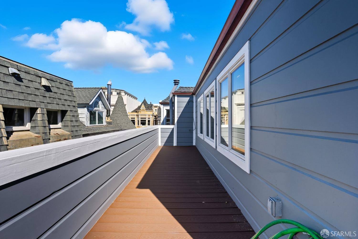 2121 Divisadero Street, San Francisco