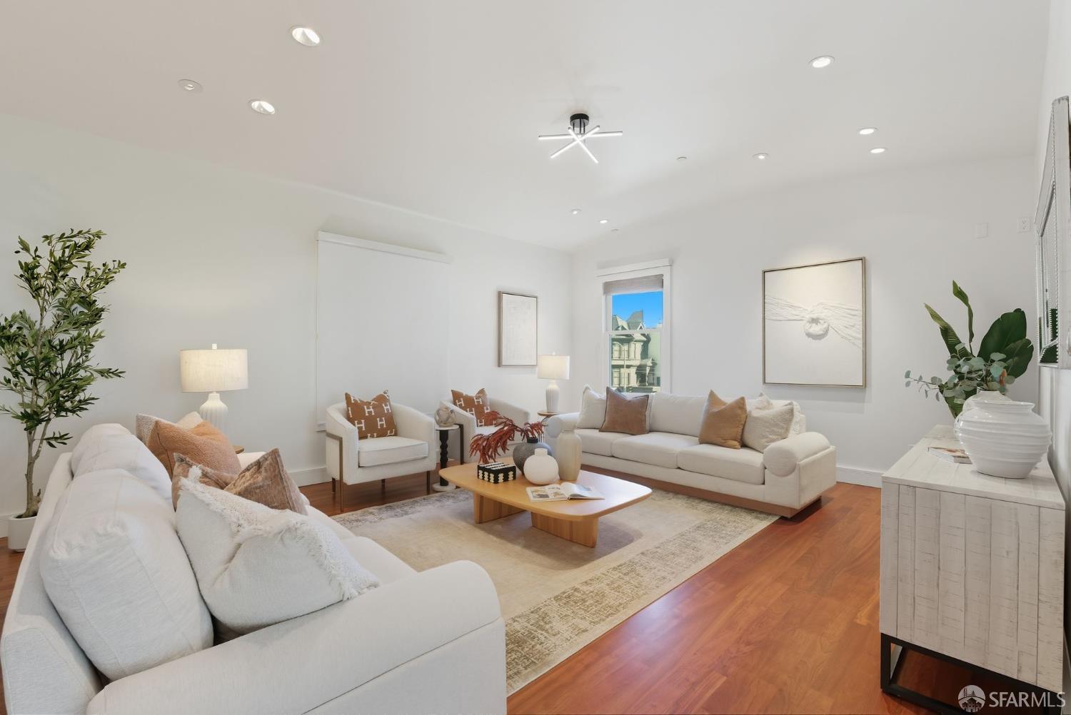 2121 Divisadero Street, San Francisco