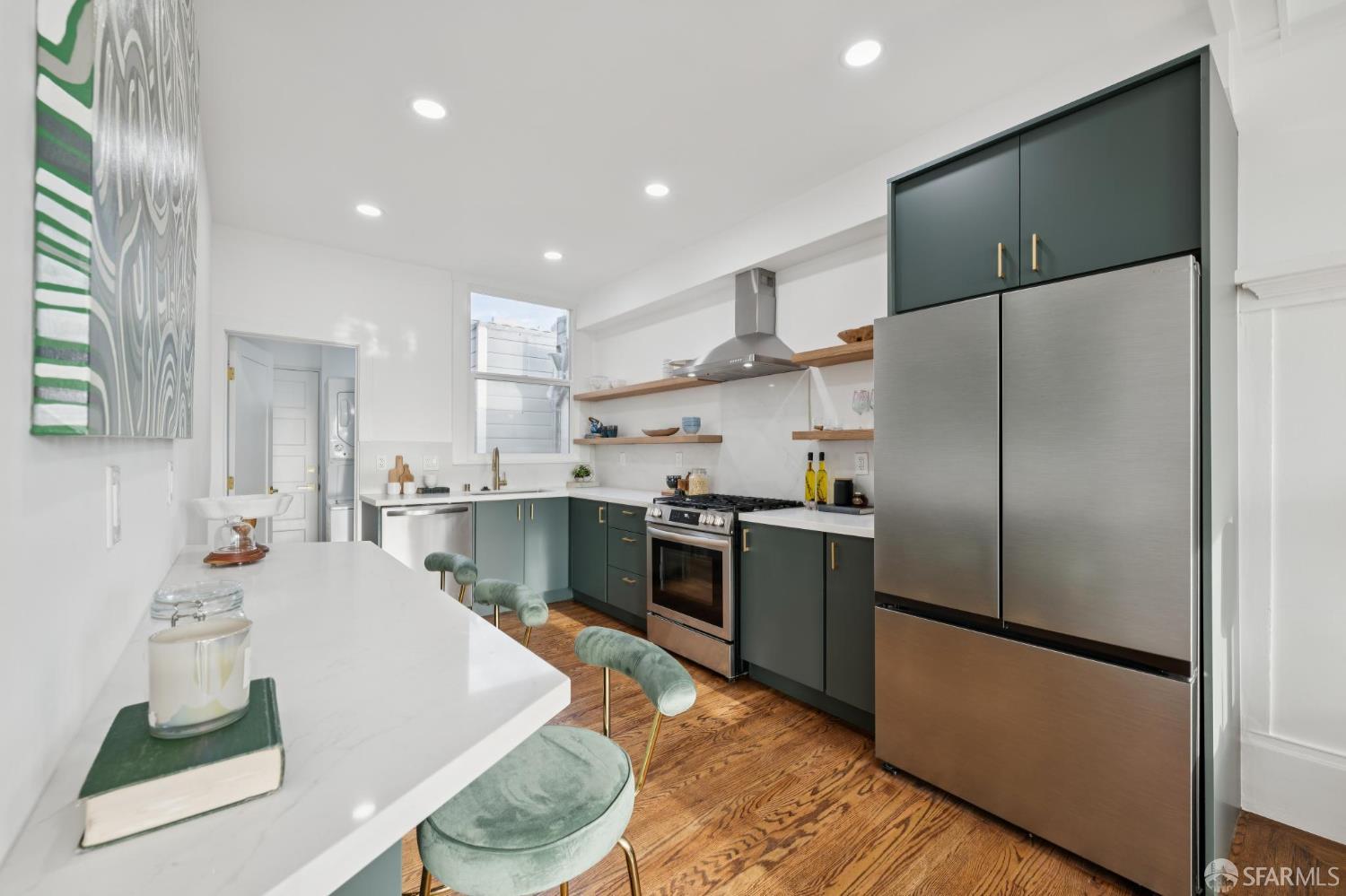 1449 Hyde Street # 6