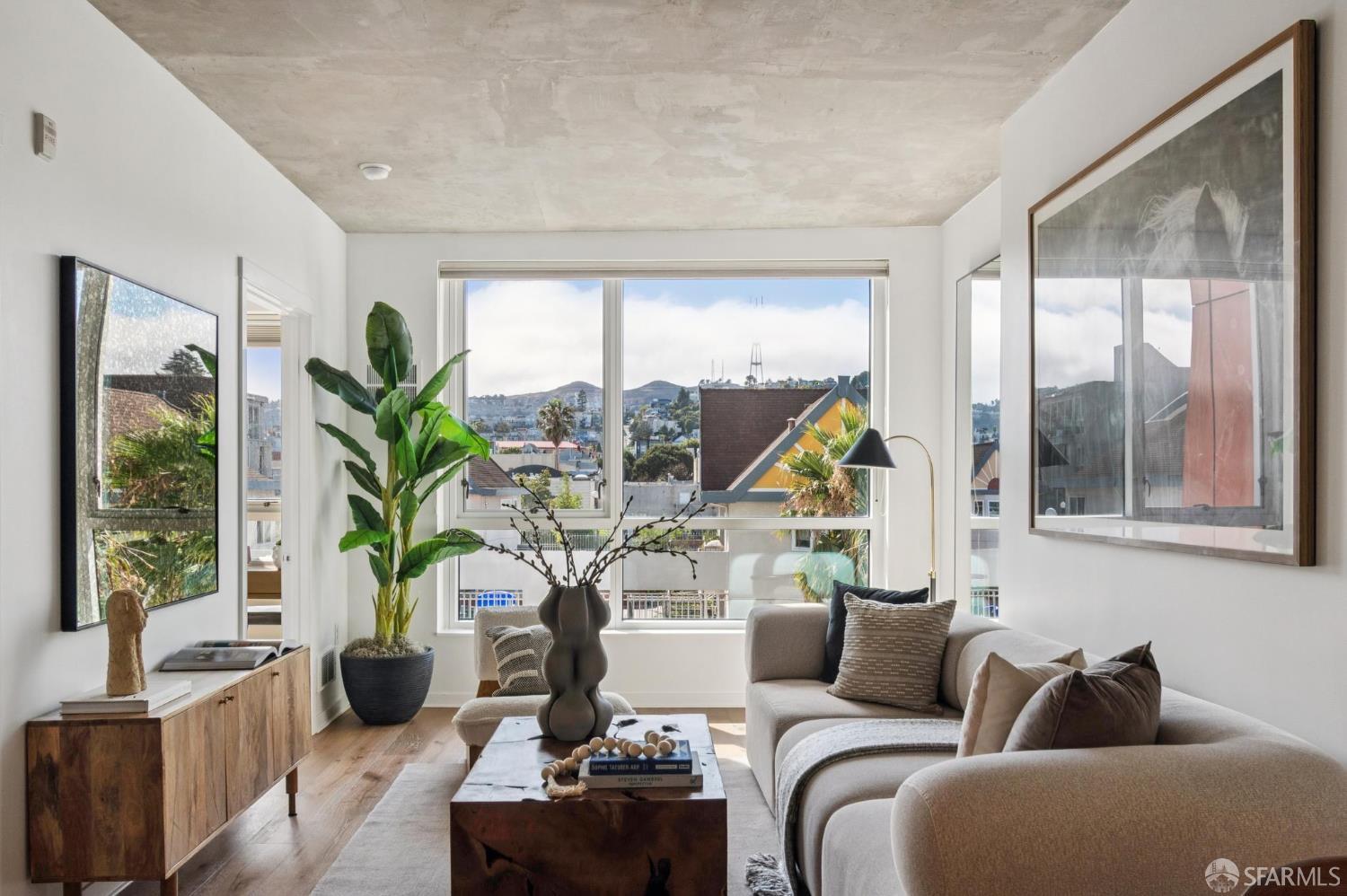 45 Bartlett Street # 417