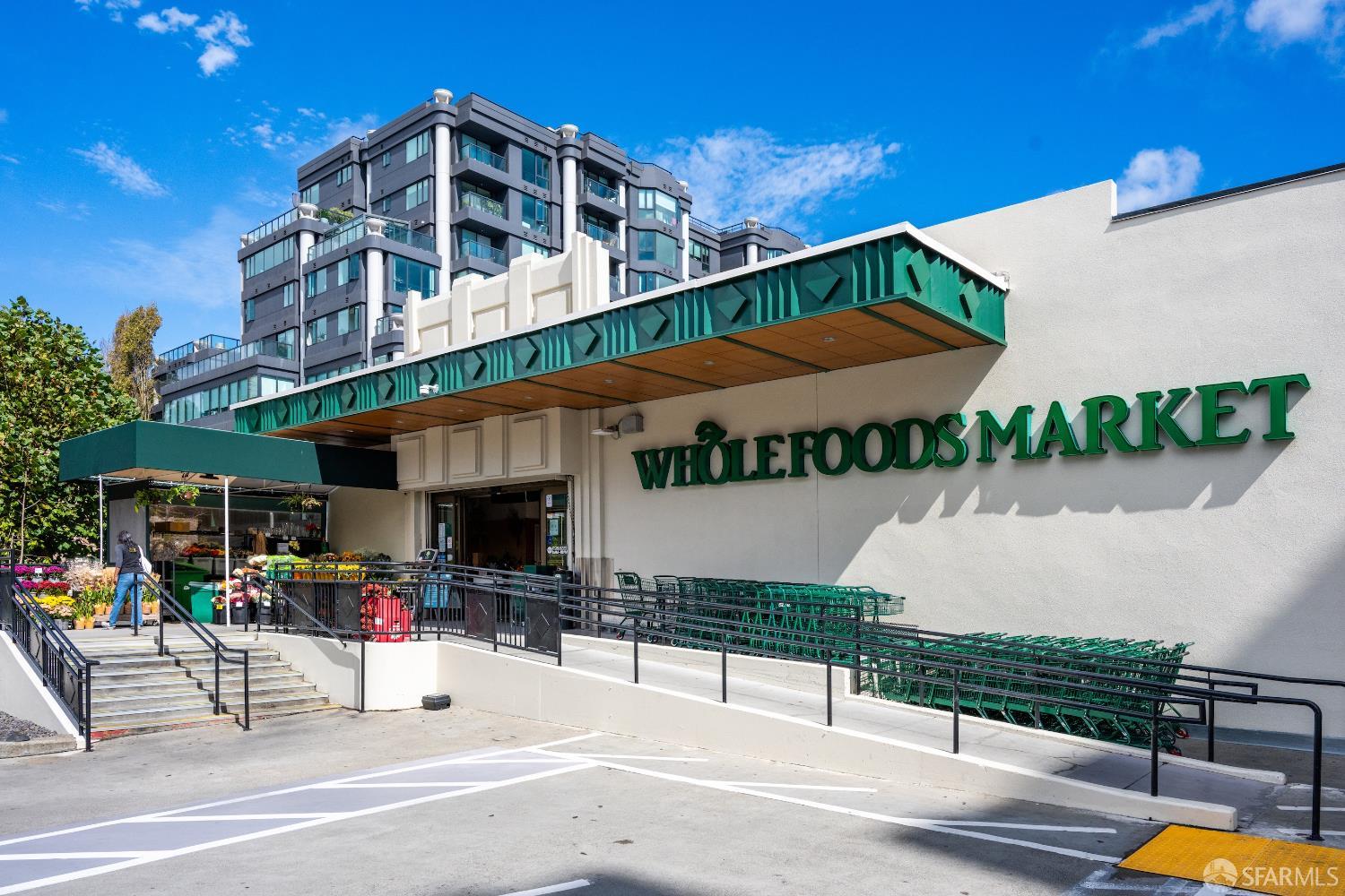 1700 Gough Street # 404