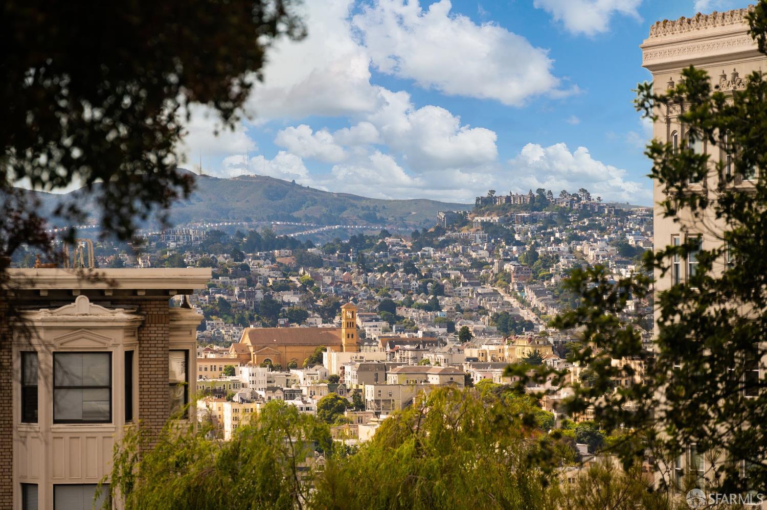 1700 Gough Street # 404