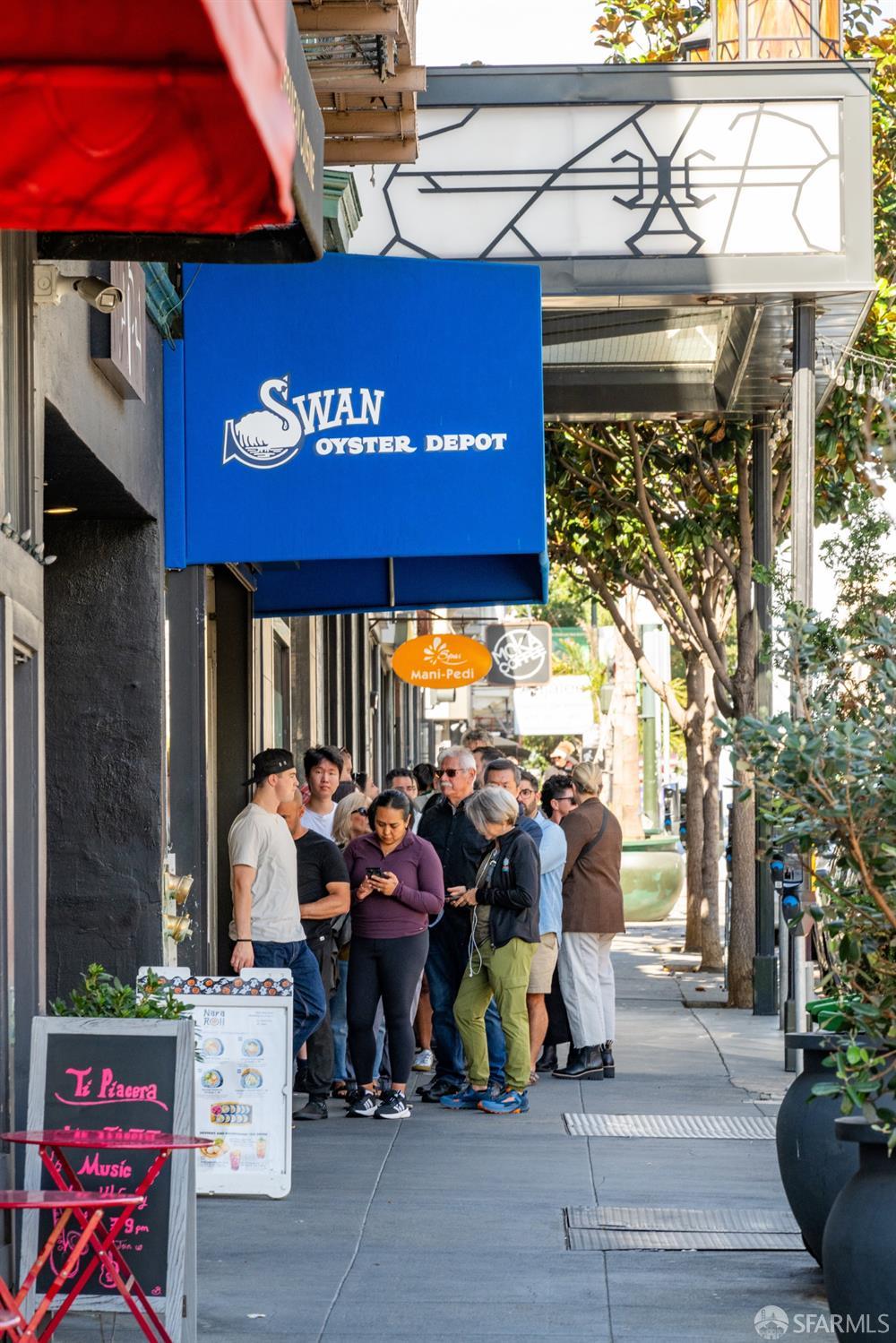 1700 Gough Street # 404