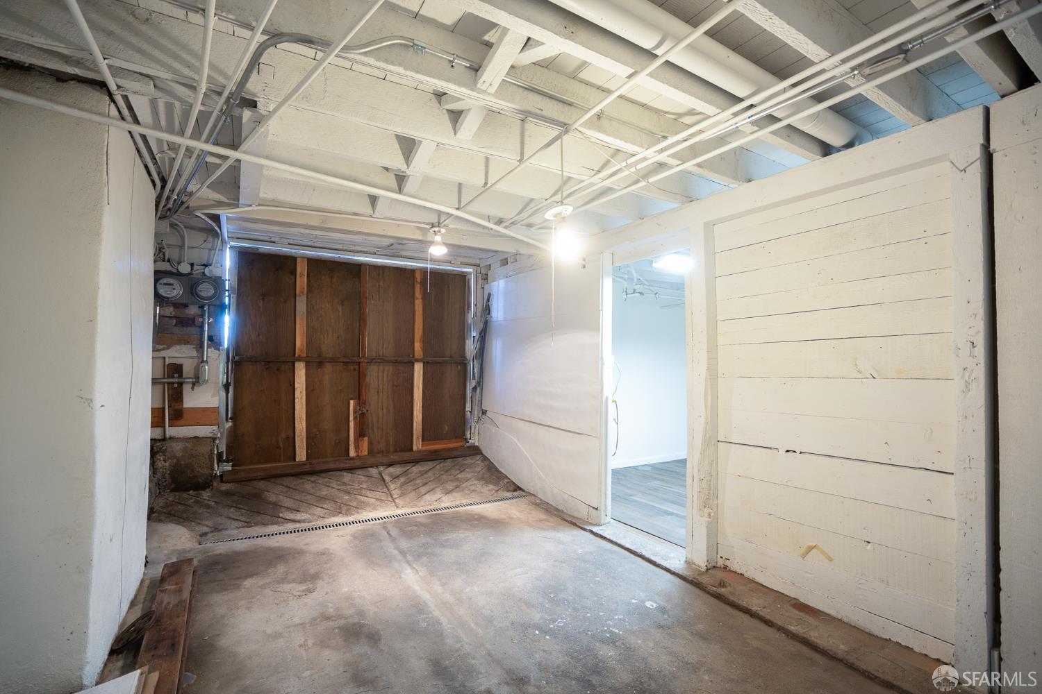 1045-1047 Alabama Street