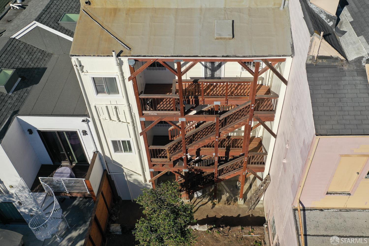 1045-1047 Alabama Street