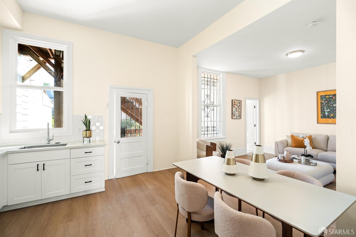 1045-1047 Alabama Street