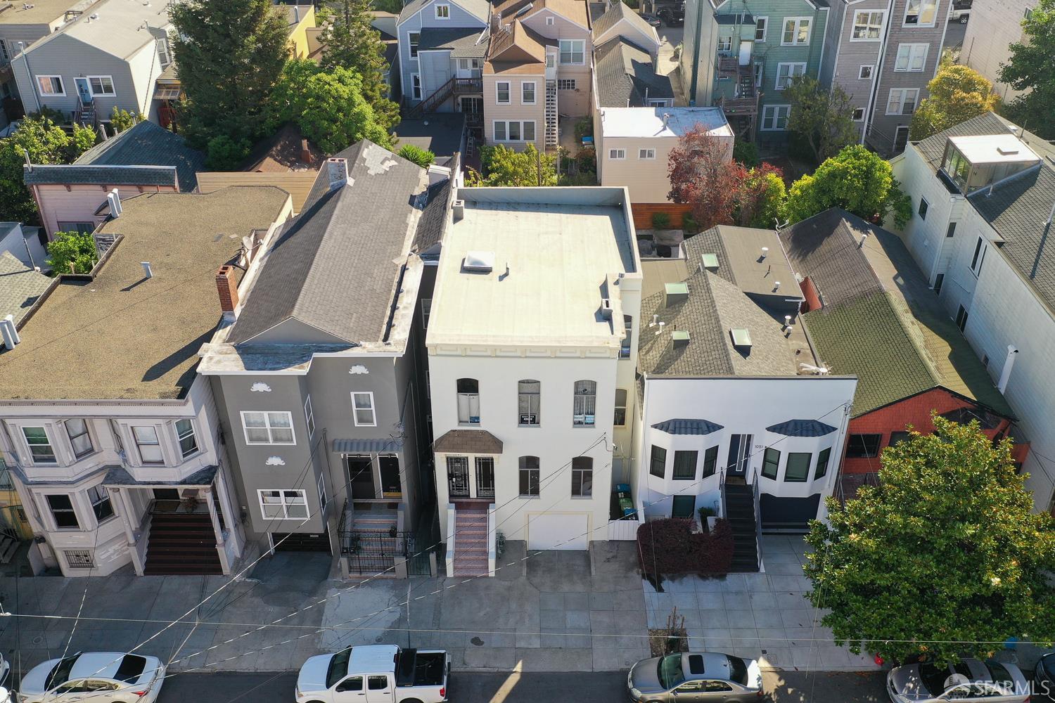 1045-1047 Alabama Street