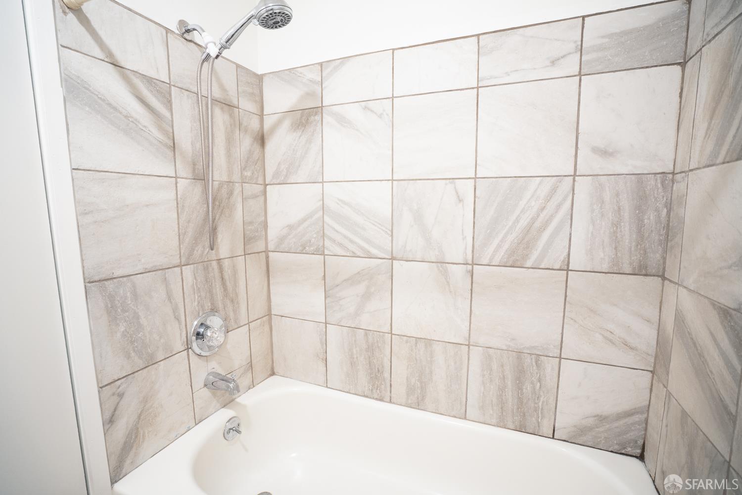 1045-1047 Alabama Street