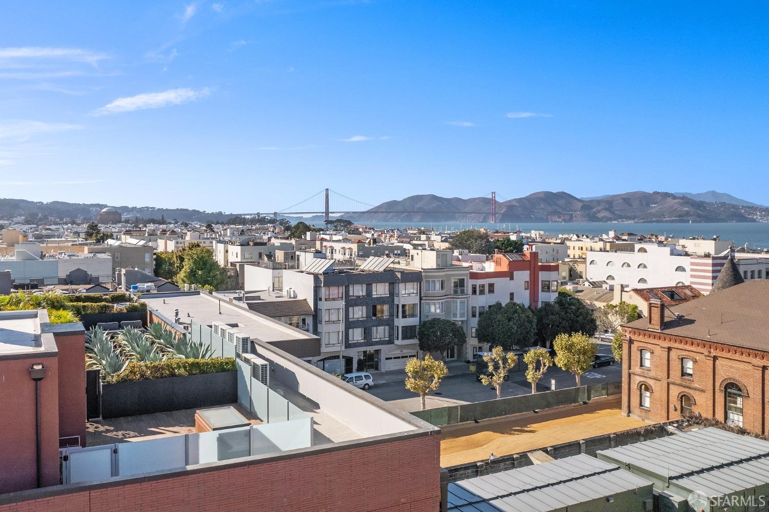 1598 Bay Street # 104