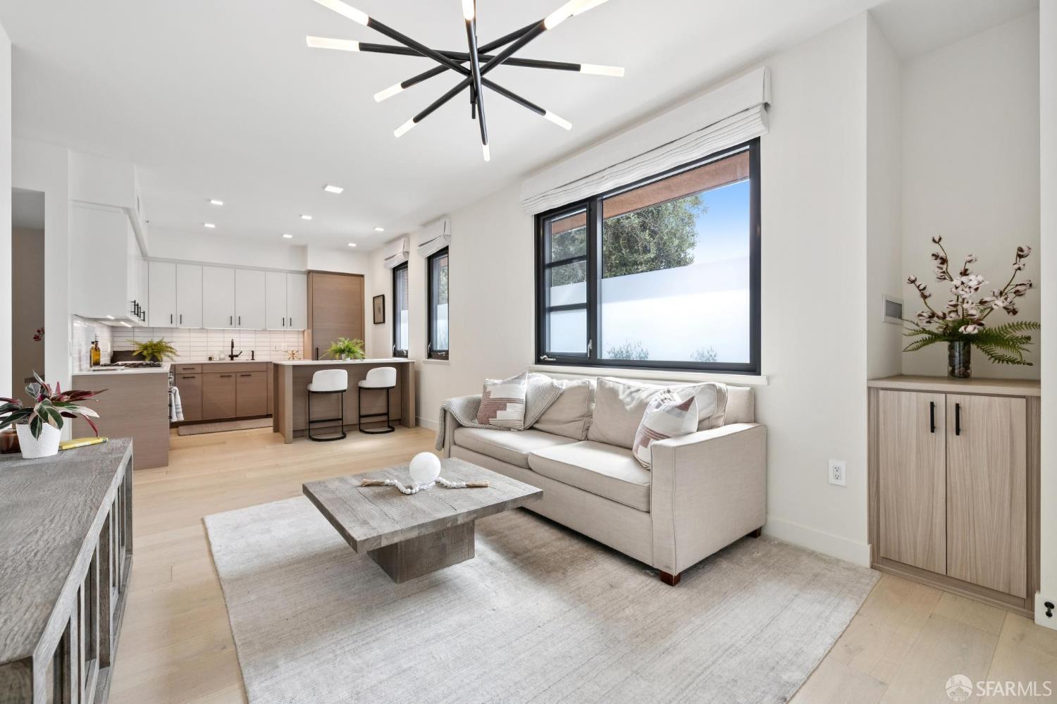 1598 Bay Street # 104