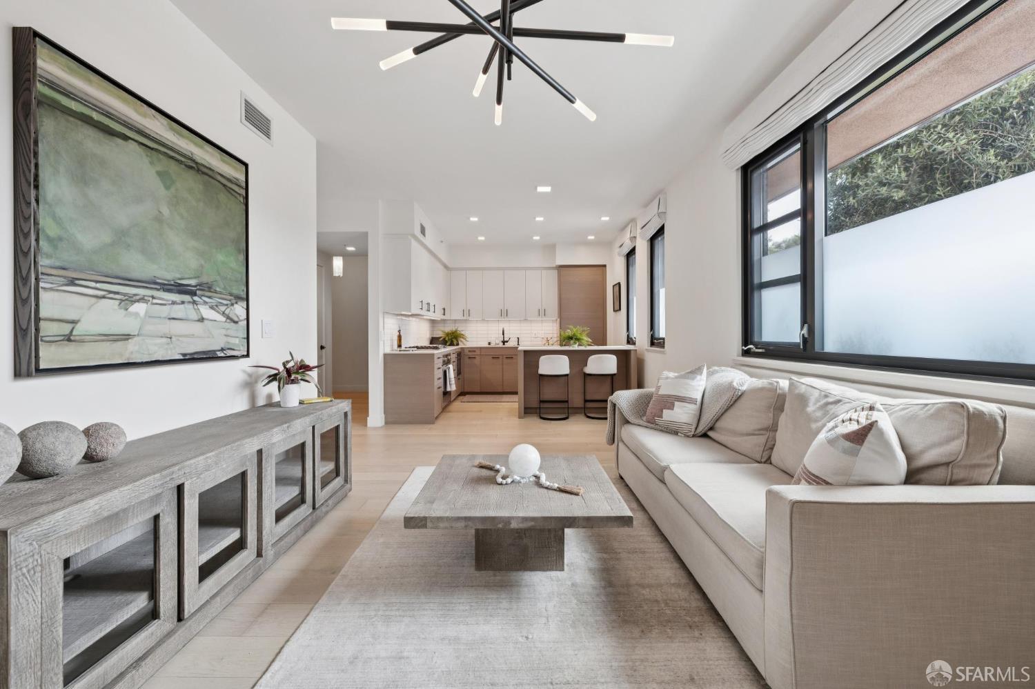 1598 Bay Street # 104