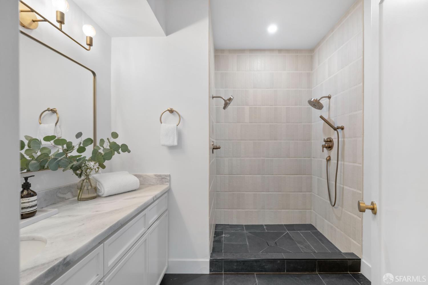 433 Upper Terrace # 5