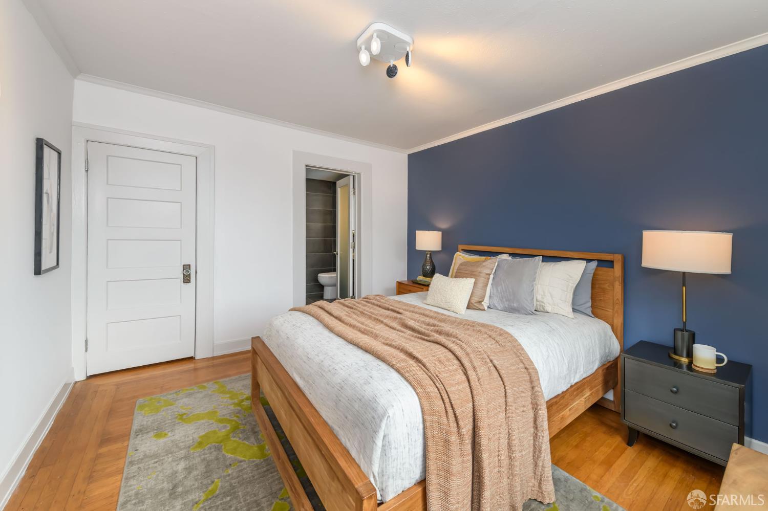 129 Ellert Street Unit: 1/2