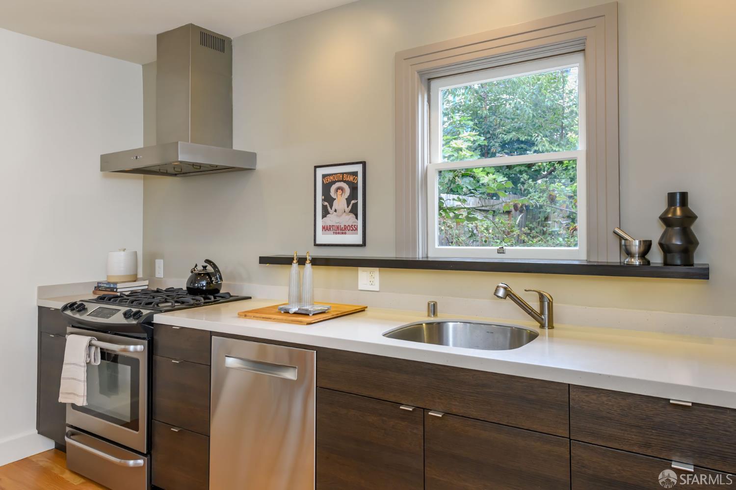 129 Ellert Street Unit: 1/2