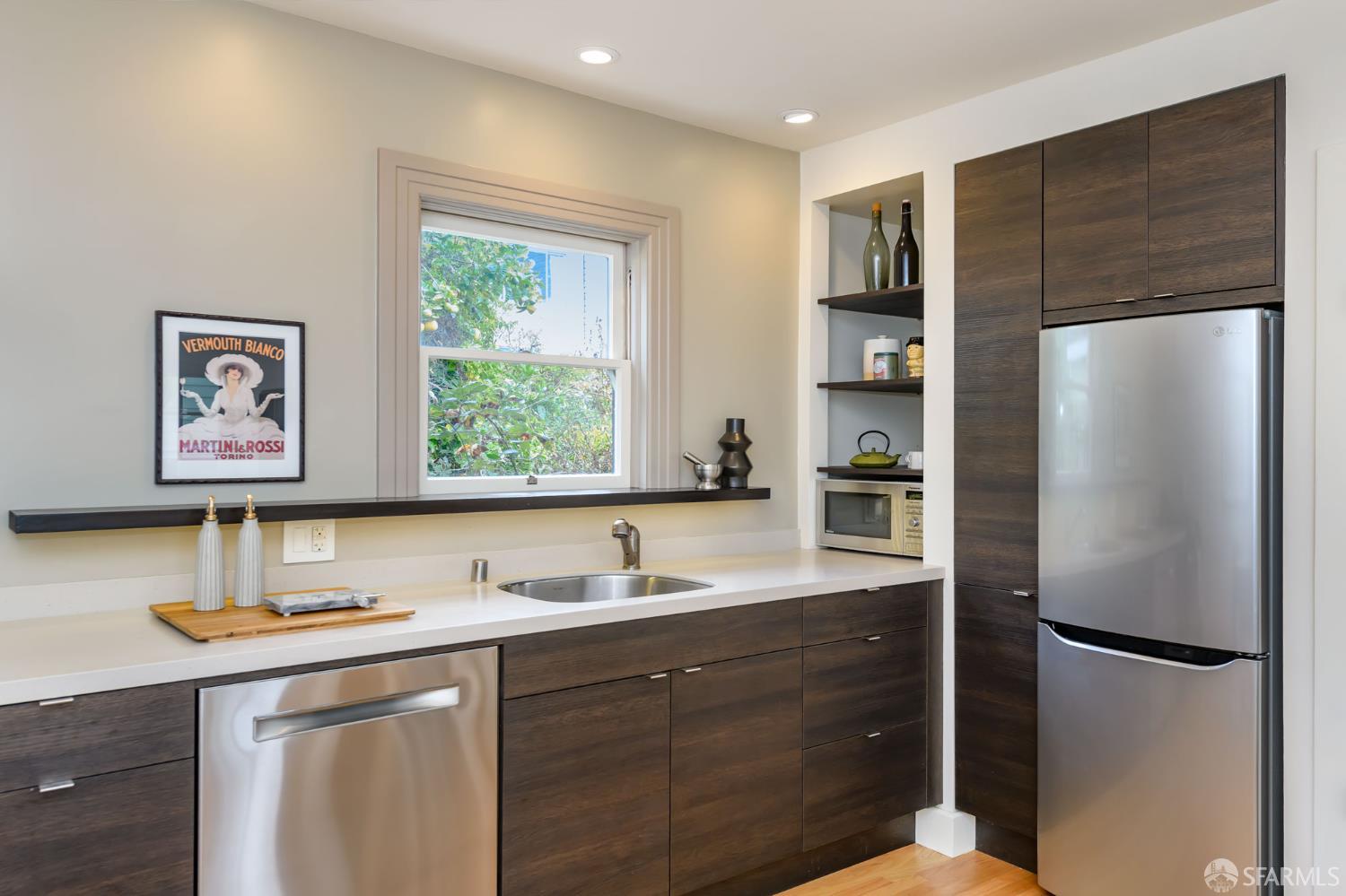 129 Ellert Street Unit: 1/2