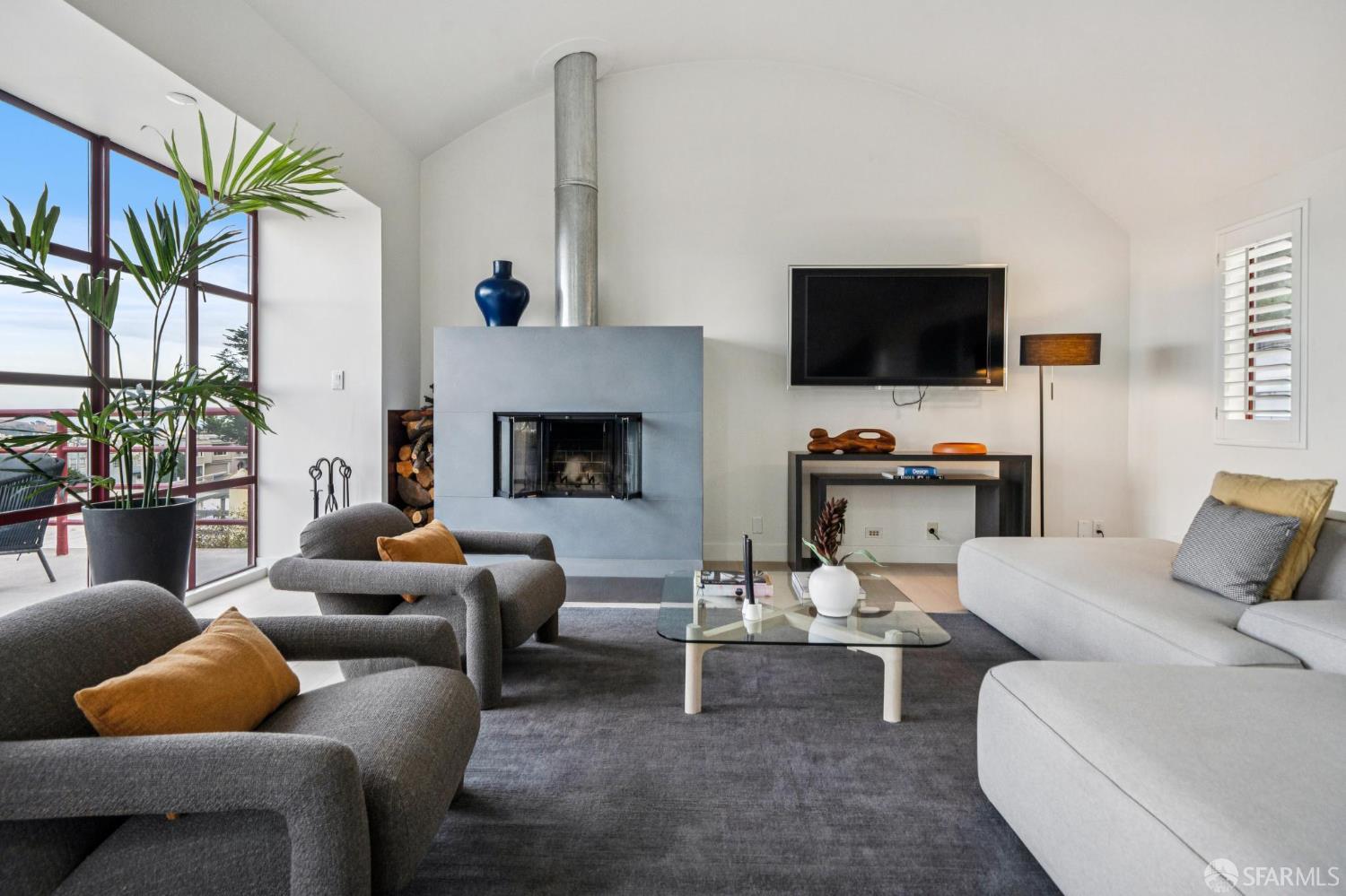 672 Corbett Avenue # C