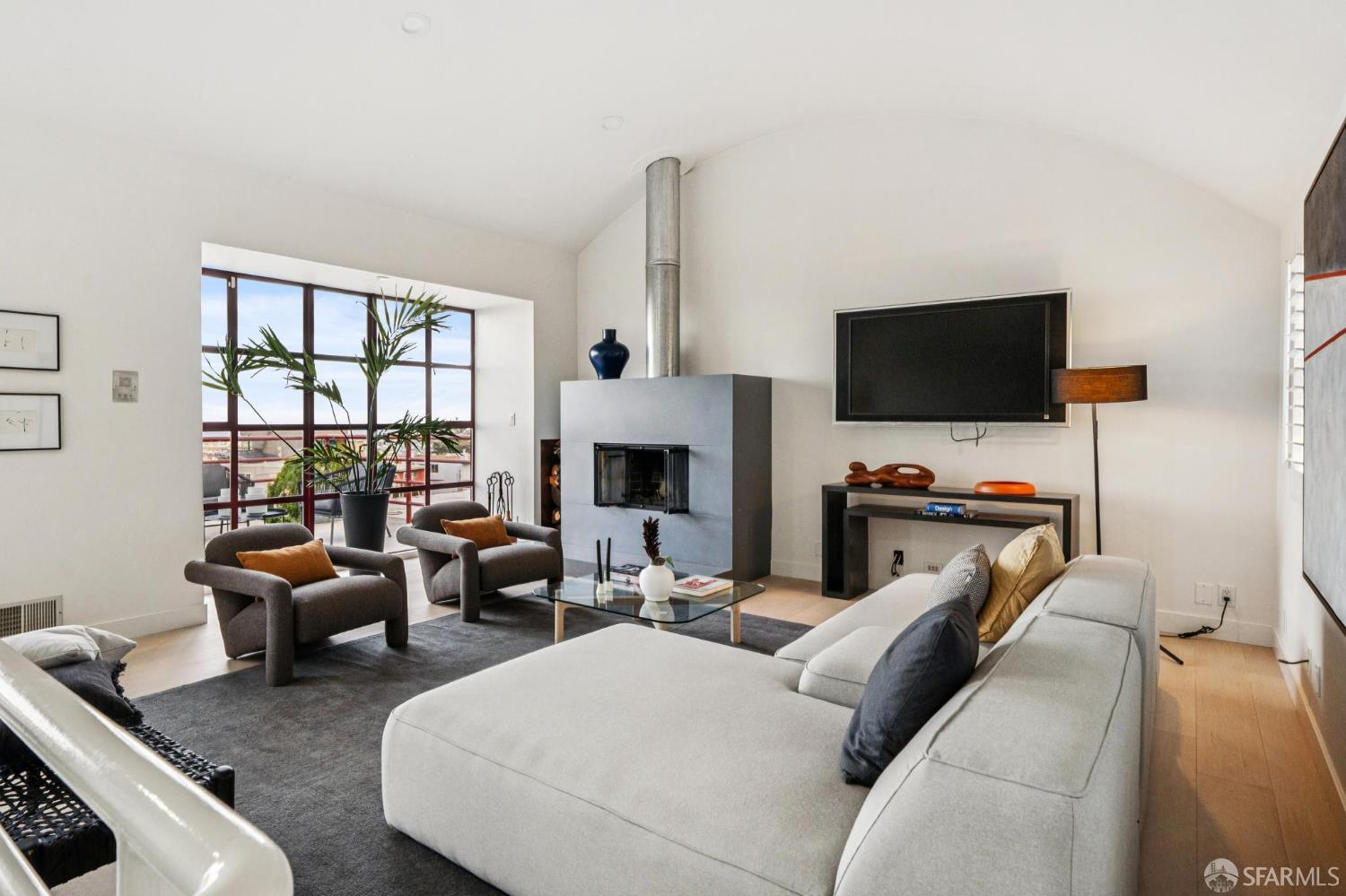 672 Corbett Avenue # C