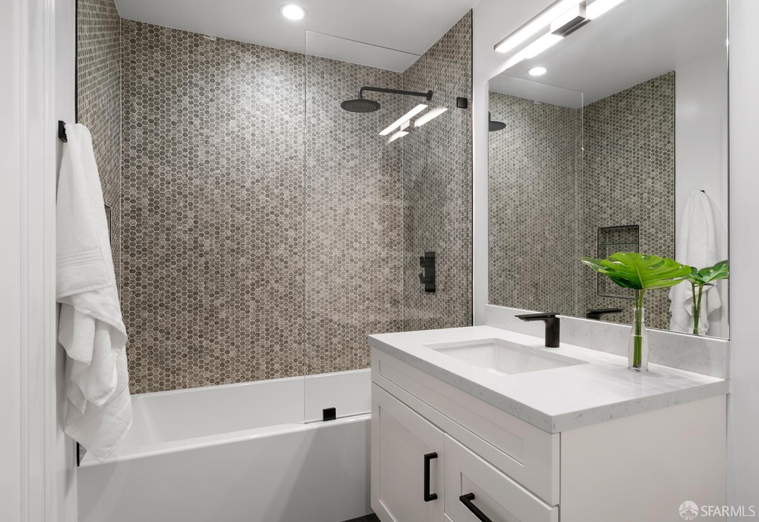 167 Divisadero Street