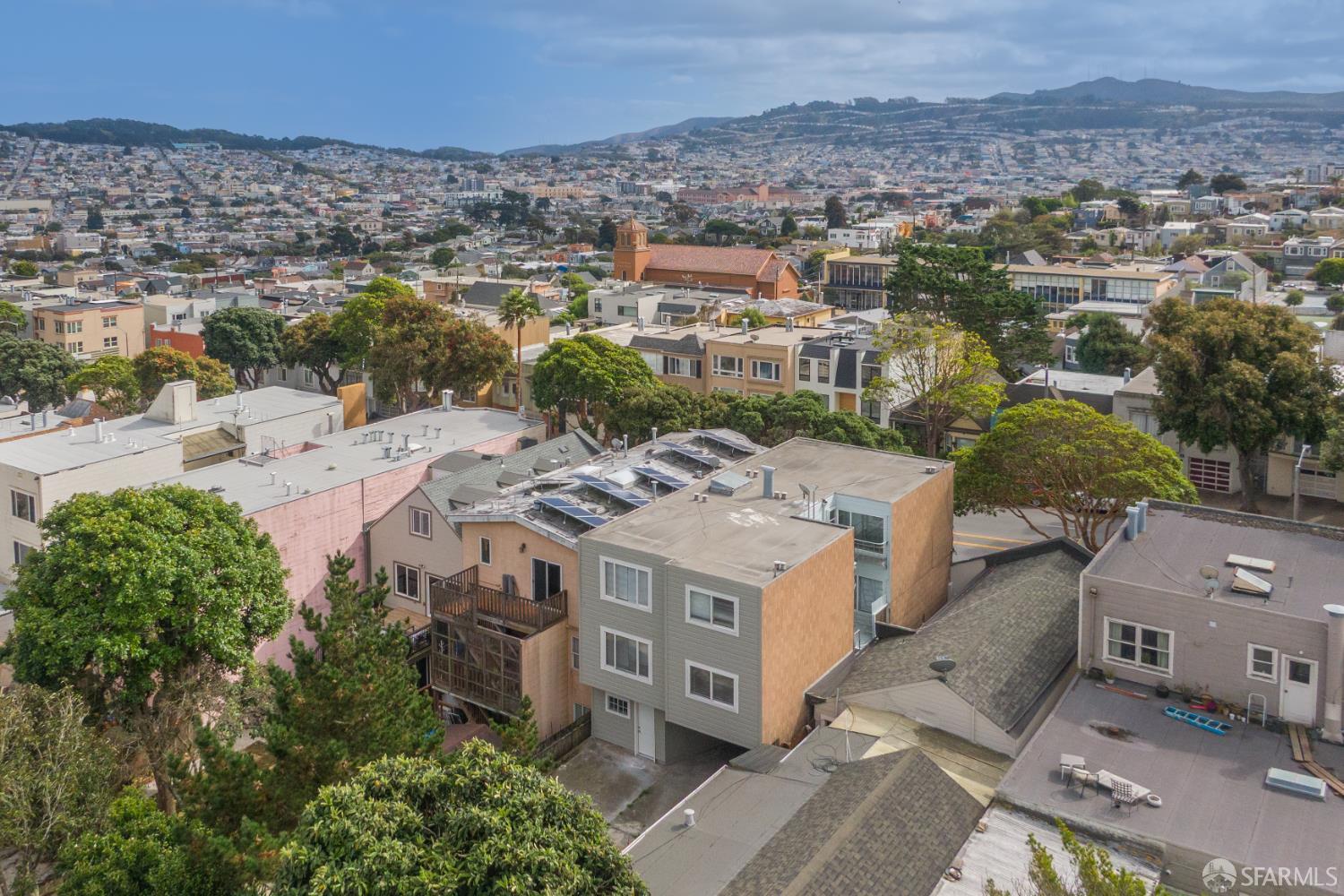 554 Monterey Boulevard