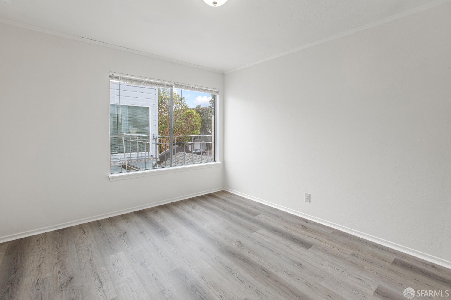 554 Monterey Boulevard