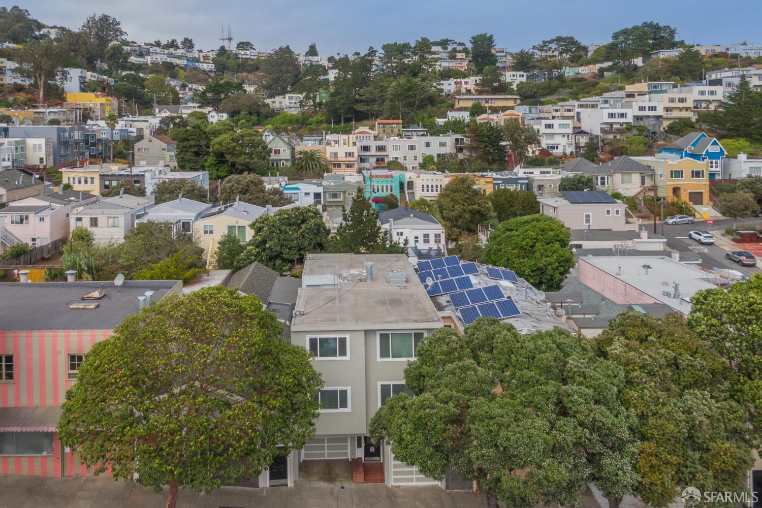 554 Monterey Boulevard