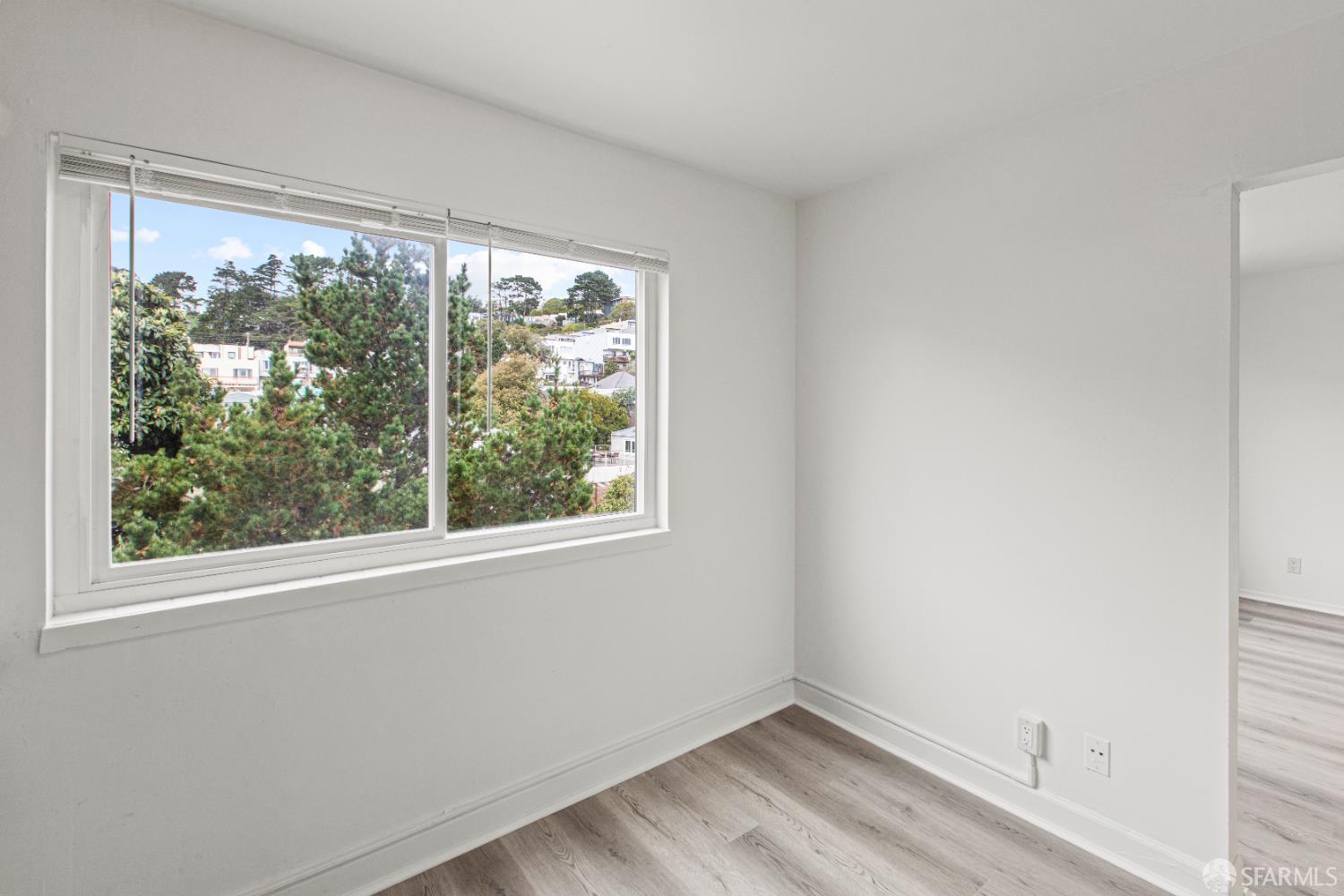 554 Monterey Boulevard