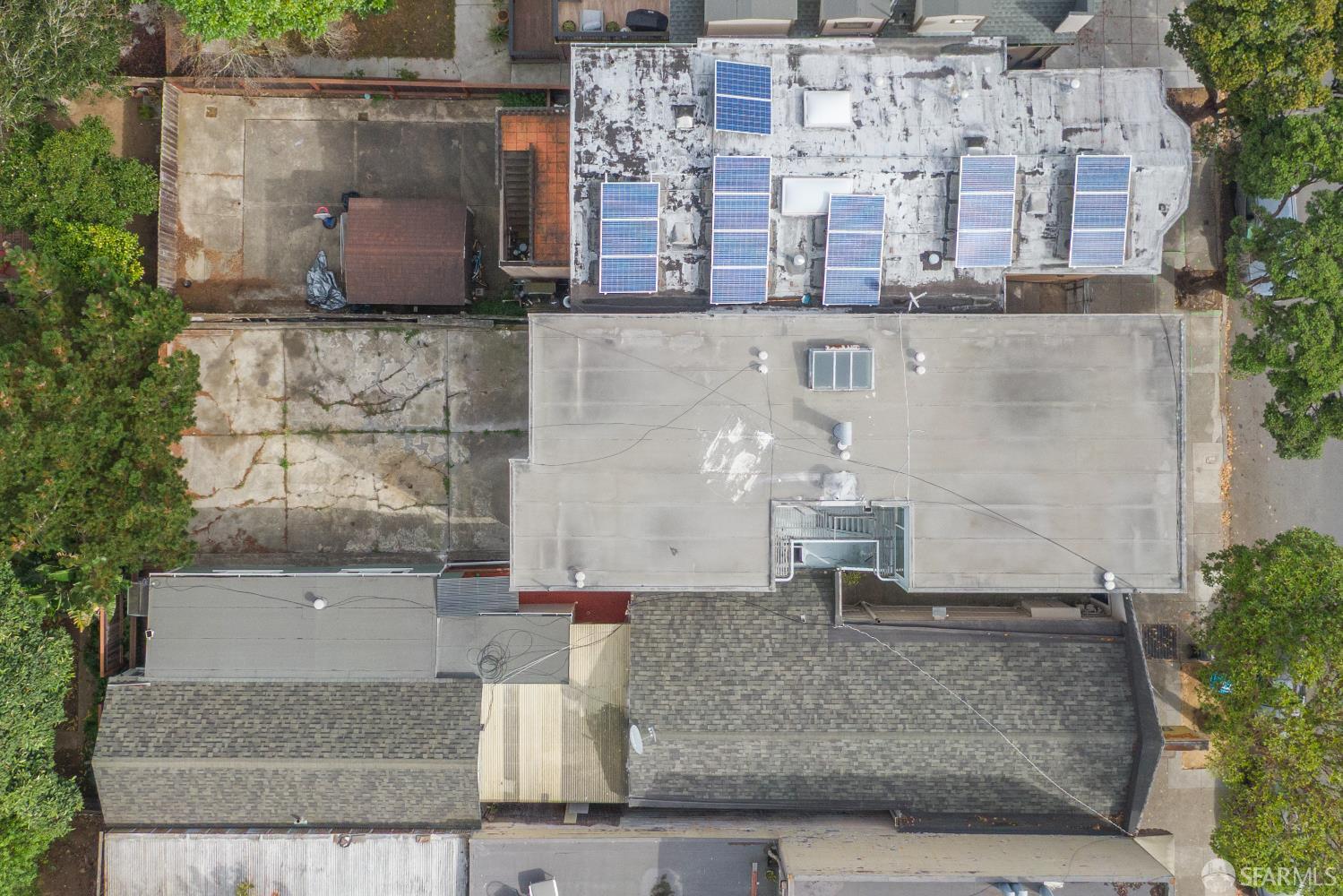 554 Monterey Boulevard