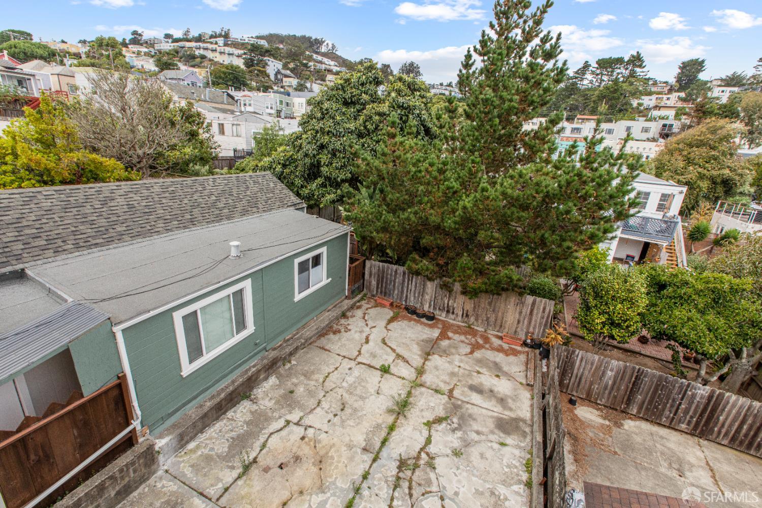 554 Monterey Boulevard